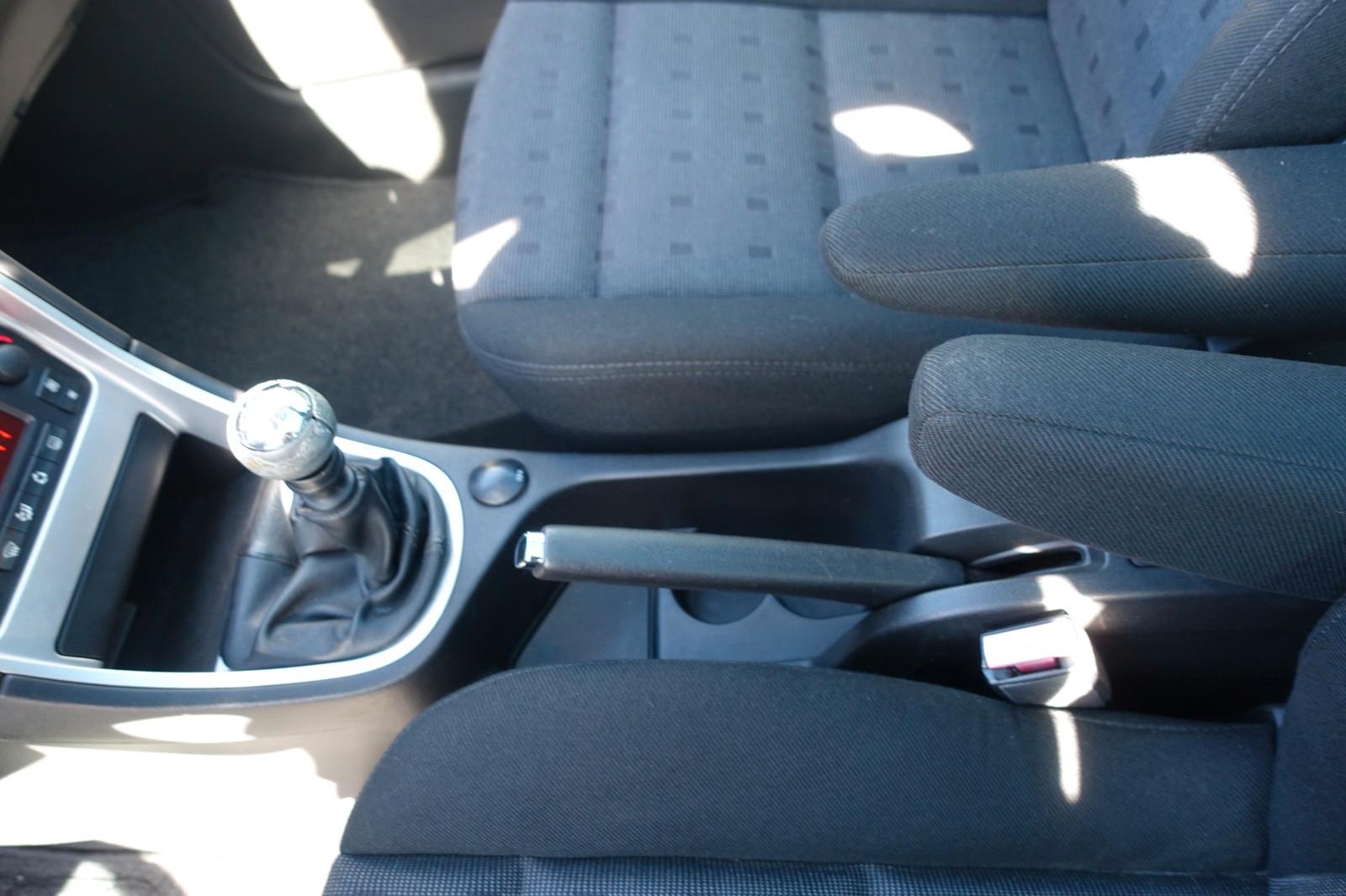 Peugeot 307 2005 — photo 14