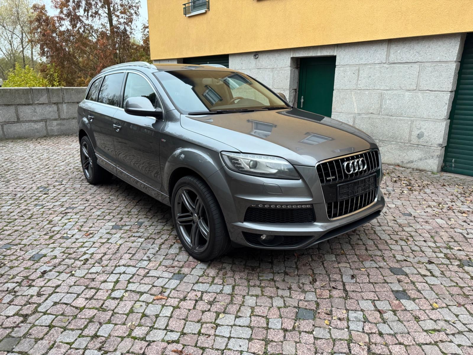 Audi Q7 3.0*S Line*7 Sitze*Webasto*Leder*Pano*TÜV*
