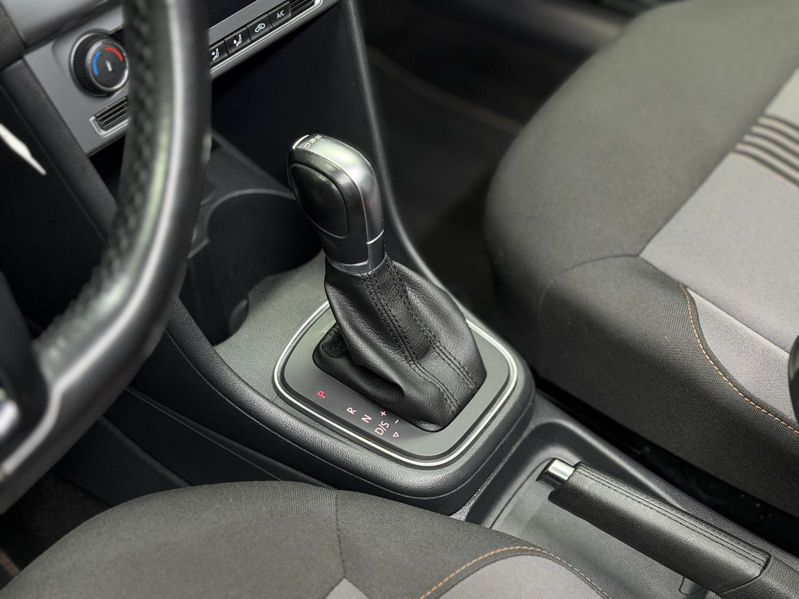 Fahrzeugabbildung Volkswagen Polo V Allstar |DSG|PDC|NAVI