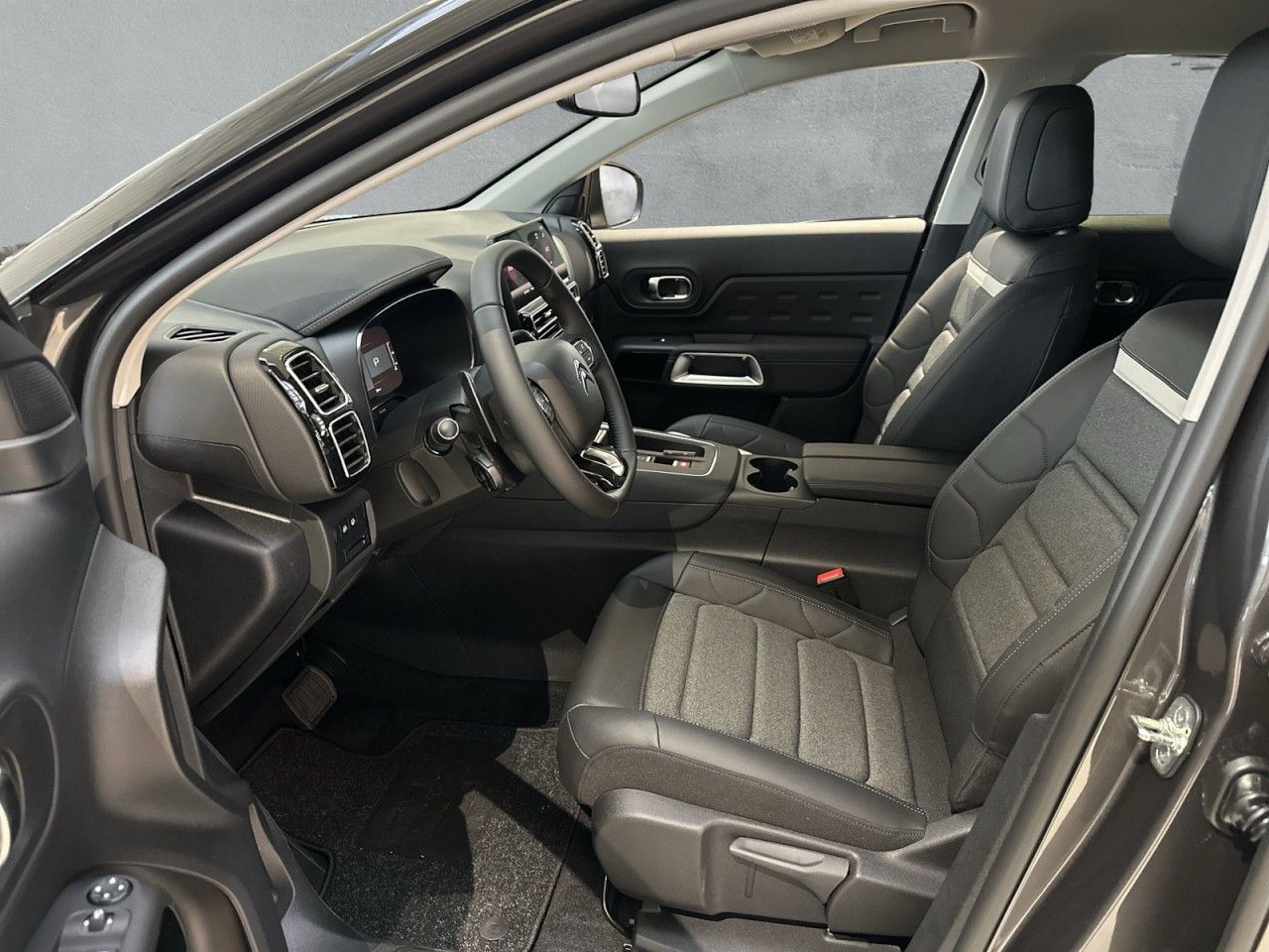 Fahrzeugabbildung Citroën C5 Aircross Hybrid 145 DCS6 Max
