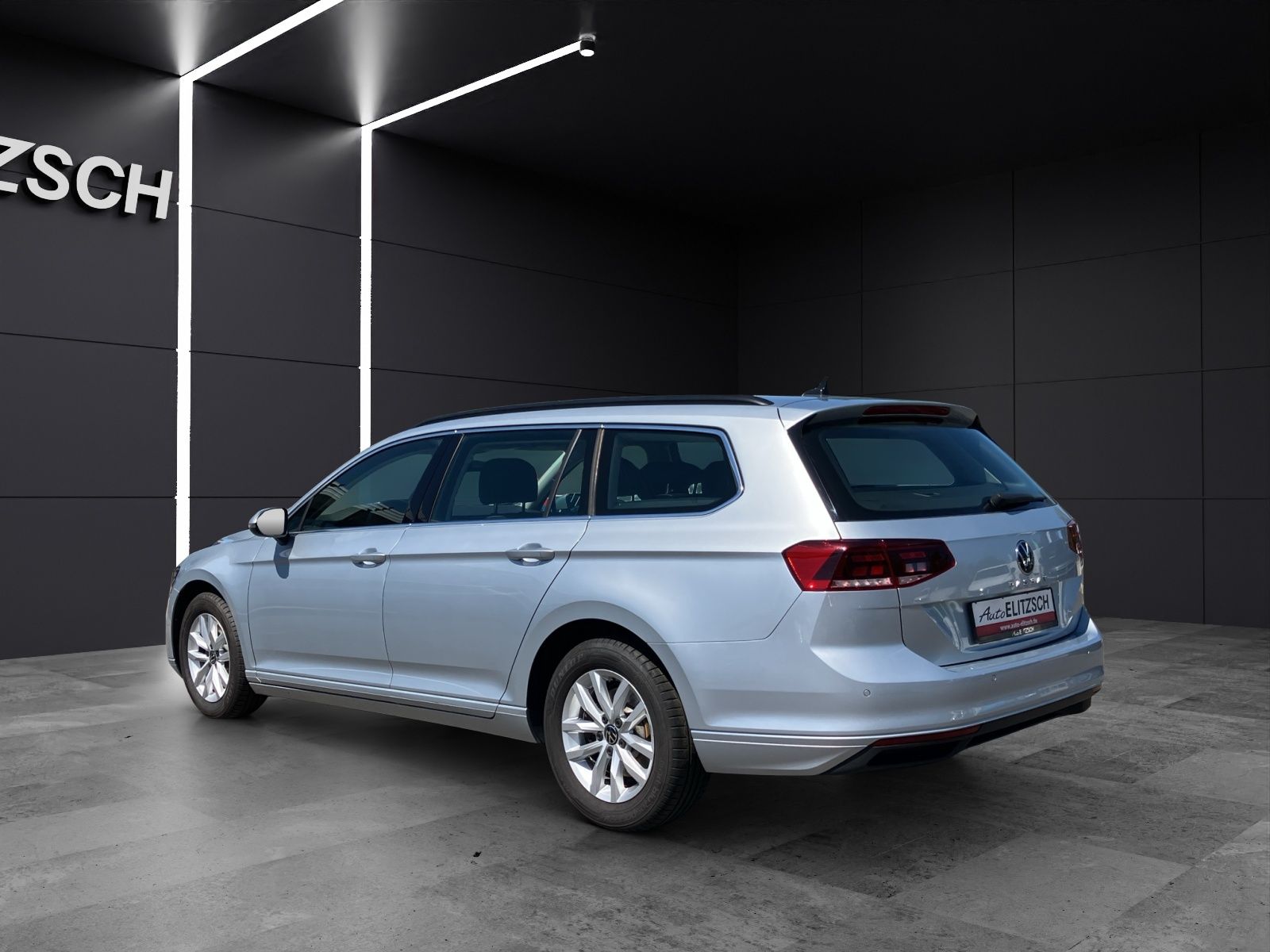 Fahrzeugabbildung Volkswagen Passat Variant TDI Business DSG LED AHK Navi ACC