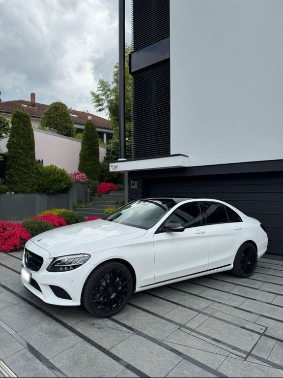 Image of Mercedes-Benz C 200