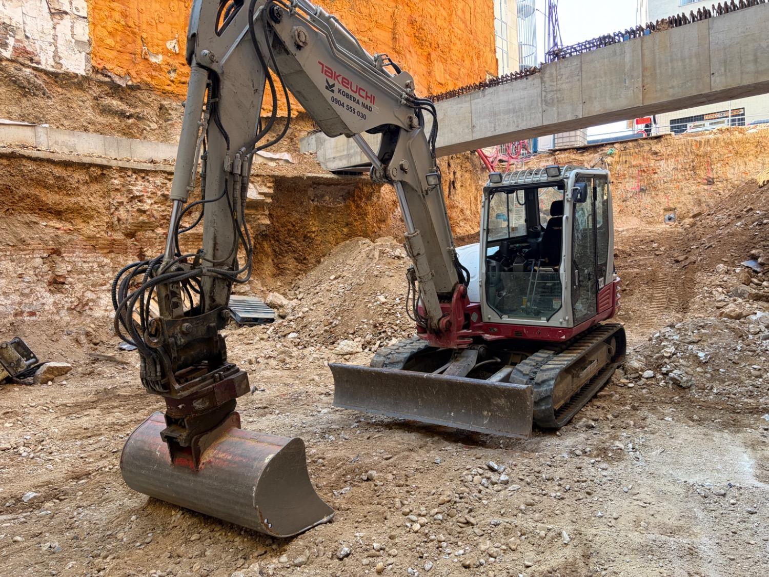 Takeuchi TB 290