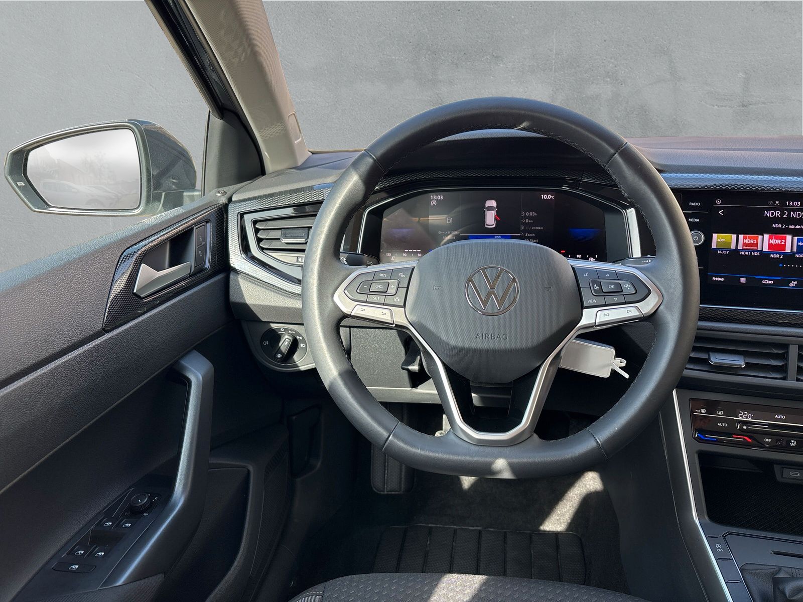 Fahrzeugabbildung Volkswagen Polo Life 1.0 TSI AHK App-Connect LED