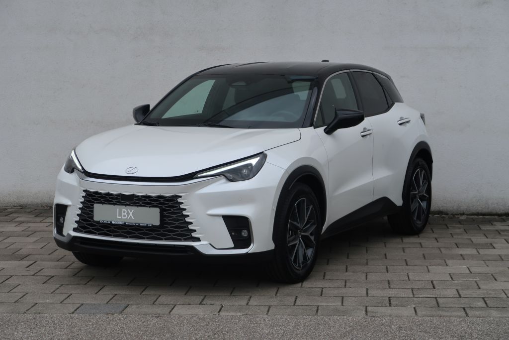 Lexus LBX