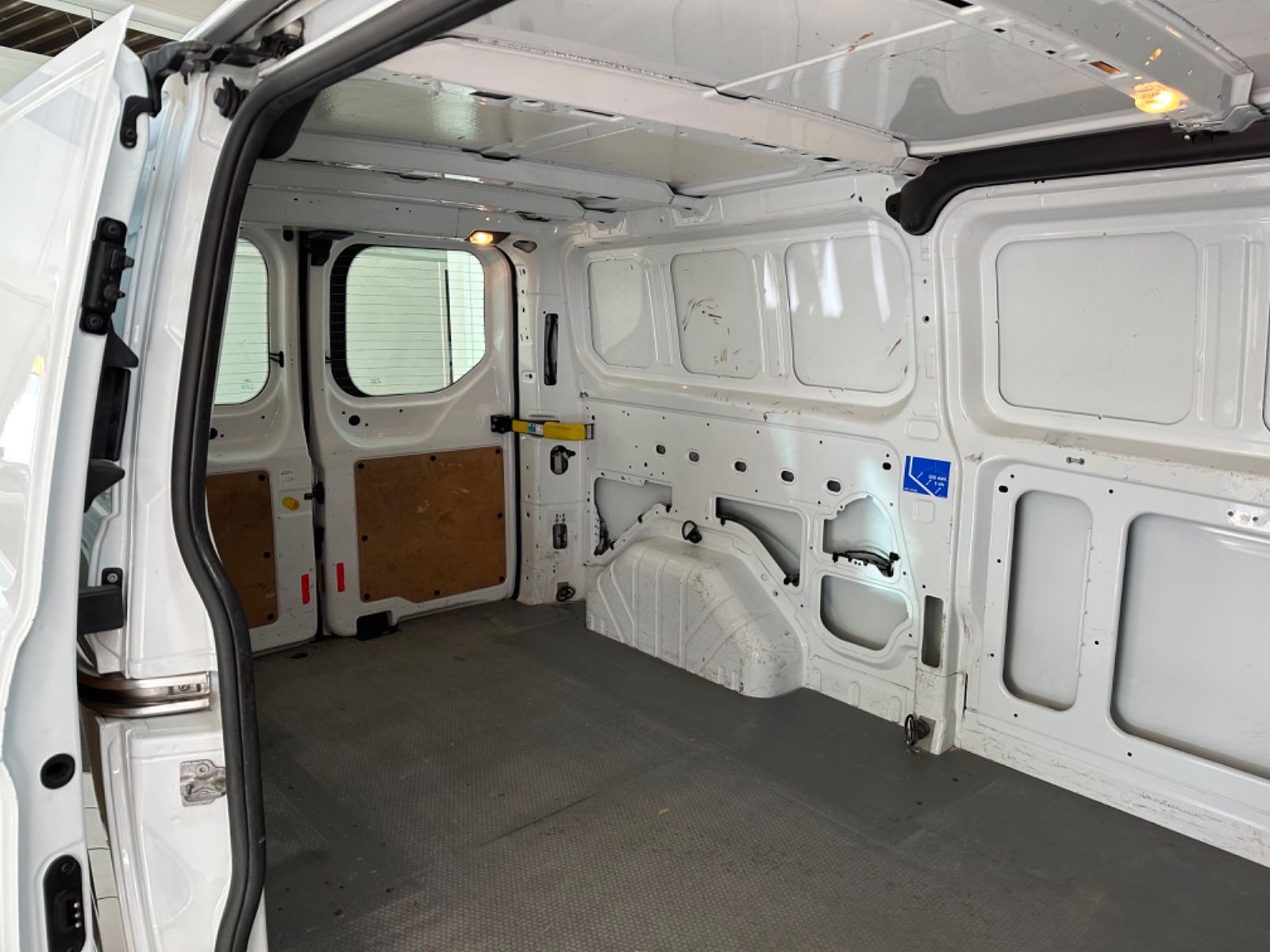 Fahrzeugabbildung Ford Transit Custom Kasten 310 L2 Trend