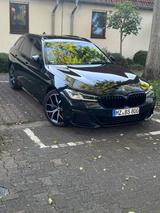 BMW 530d xDrive M Paket Garantie Stdhz,HUD,Leder,key
