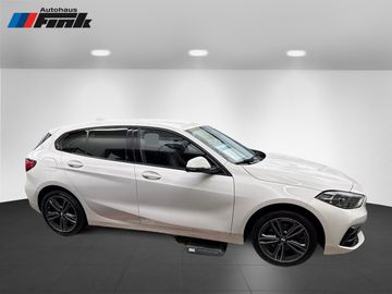 BMW 116i Sport Line DAB LED WLAN Tempomat Shz PDC
