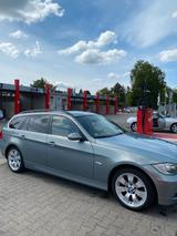 BMW 325xi xDrive Automatik  Baujahr 2008 - BMW 325 aus 2008: Kombi
