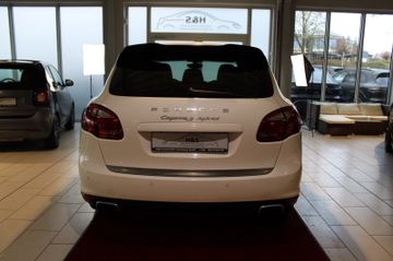 Porsche Cayenne - 4