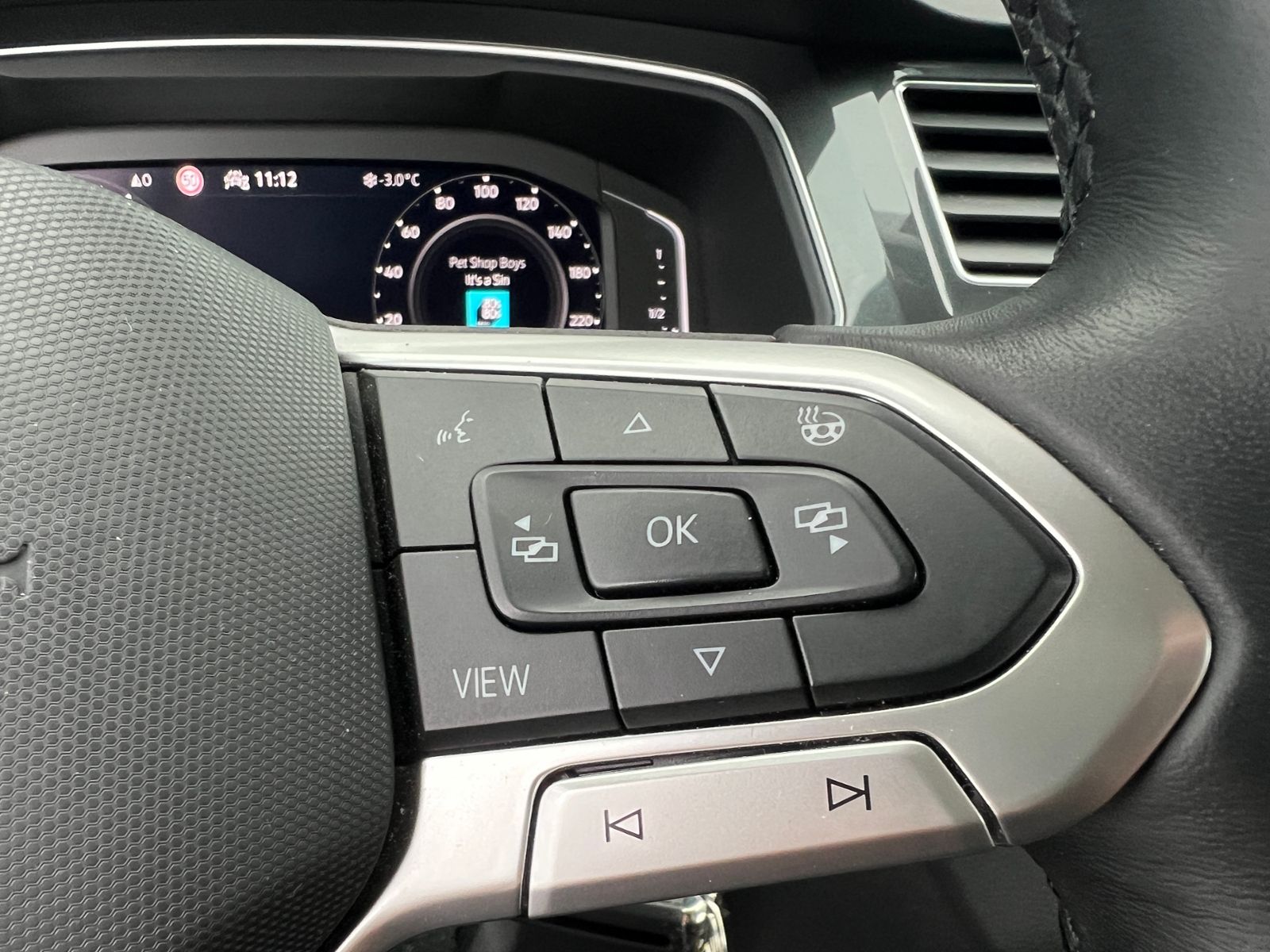 Fahrzeugabbildung Volkswagen Tiguan Elegance 1.5 TSI *AHK, Navi, App Connect,