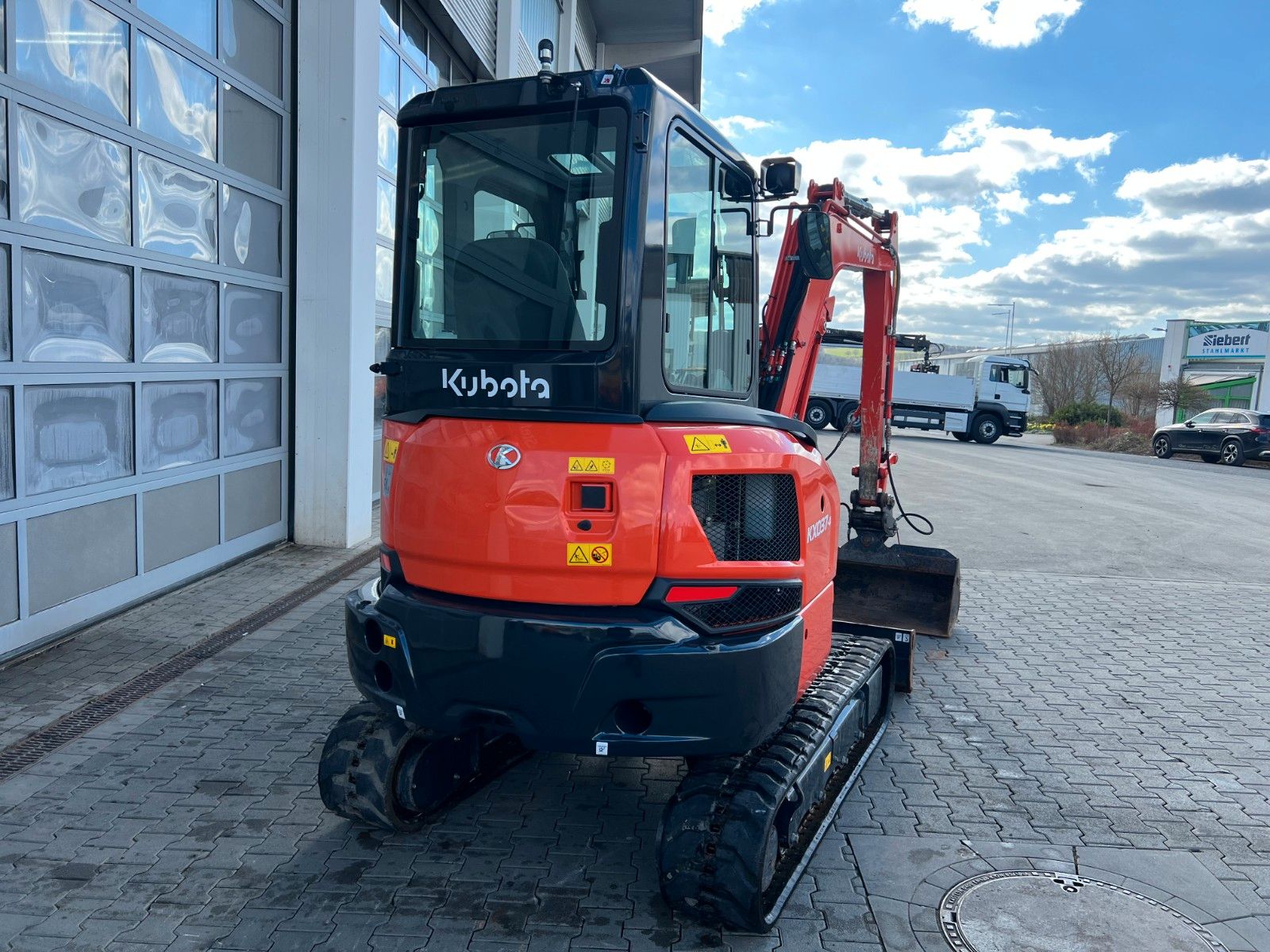 Fahrzeugabbildung Kubota KX 037-4 / nur 531h! / 2024 / hydr. Grabenräumer