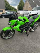 Kawasaki Z1000 - Kawasaki Motorräder in Solingen