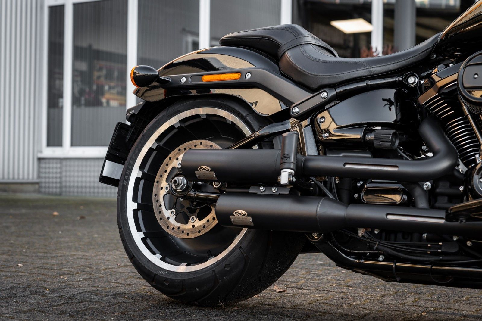 Fahrzeugabbildung Harley-Davidson Softail Fat Boy 30th Anniversary -Jekill & Hyde-