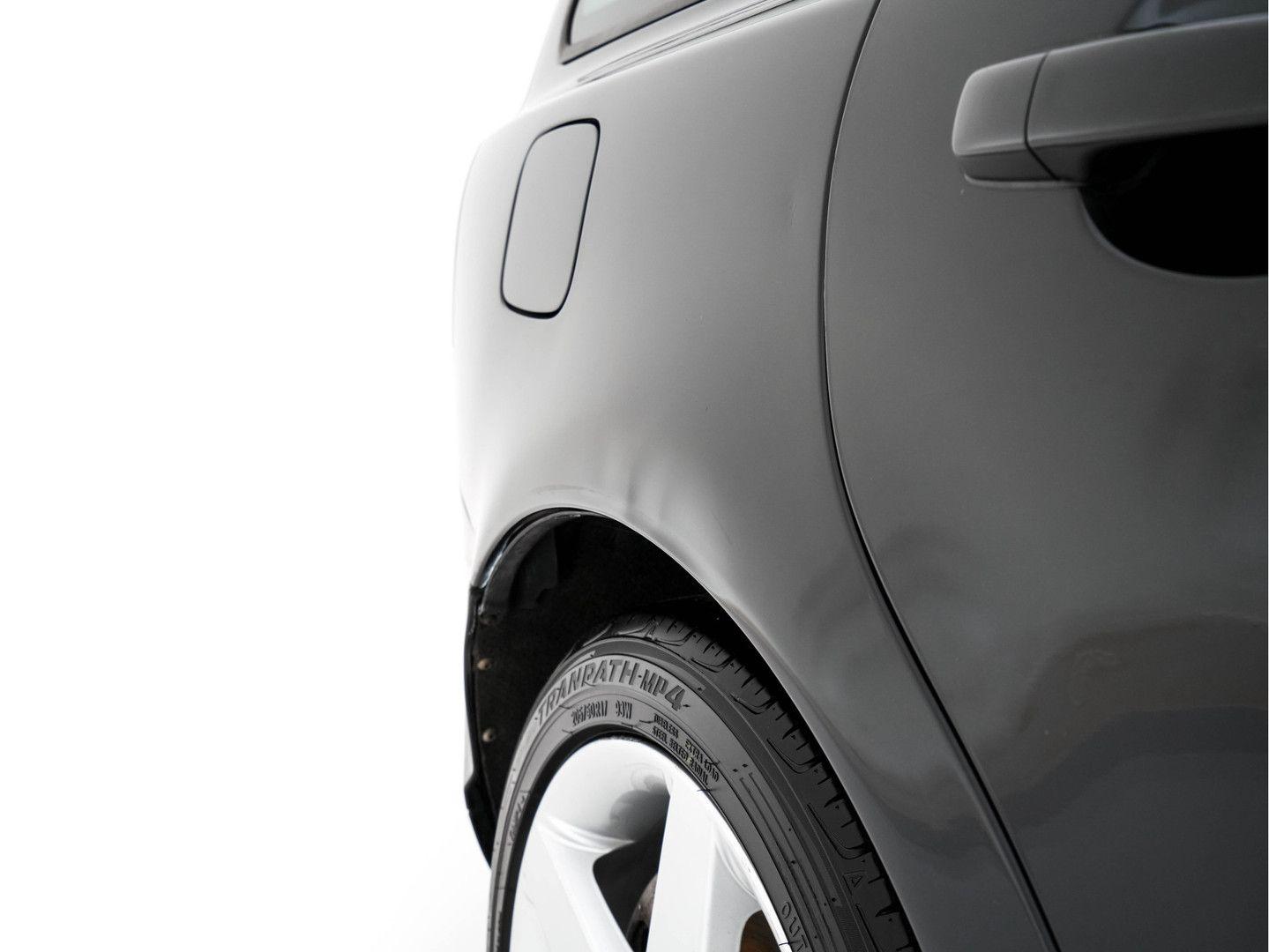Volvo V50 2011 — photo 28