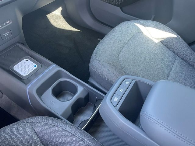 Fahrzeugabbildung Kia EV2 108 kW Earth Kamera LED totWinkAss PDC/SHZ