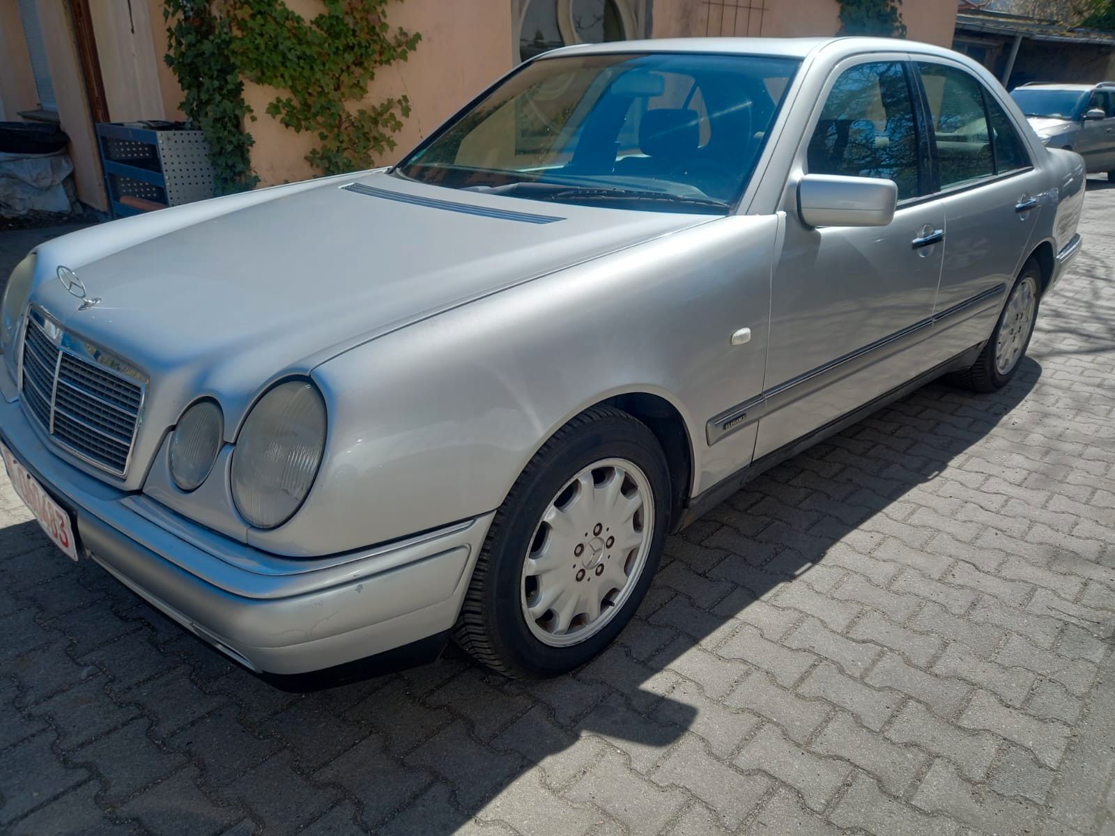 Mercedes Mercedes-Benz E 240 ELEGANCE V6