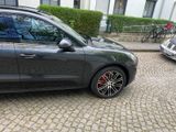 Porsche Macan Turbo mit Performance Paket Turbo mit ... - Porsche Macan in München