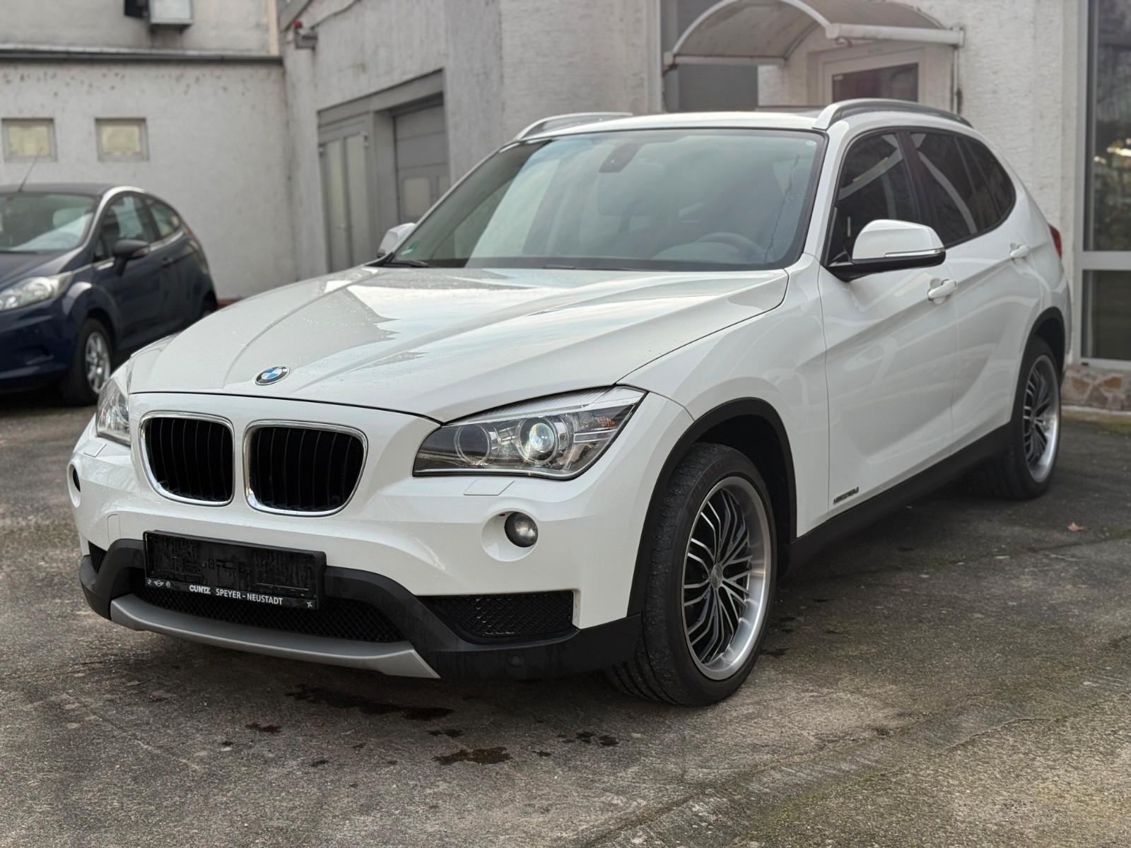 BMW X1 18d sDrive AUTOMATIK*Kamera-Navi-PANO-Xenon*