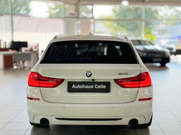 Fahrzeugabbildung BMW 530d Tour Sport Line HI-FI Pano M Sportfahrwerk