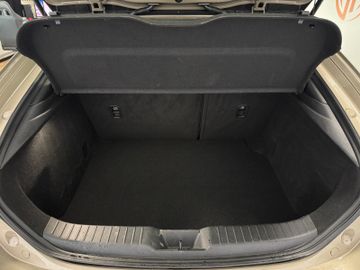 Mazda 3 Lim. 5-trg. Nagisa LED Navi Kamera SH