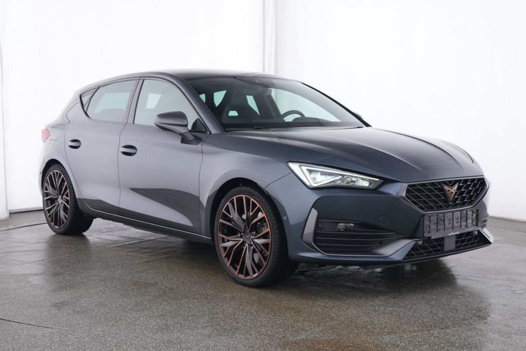 Cupra Leon 1.4 TSI e-HYBRID 180kW Tempo*PDC*RFK*Klima