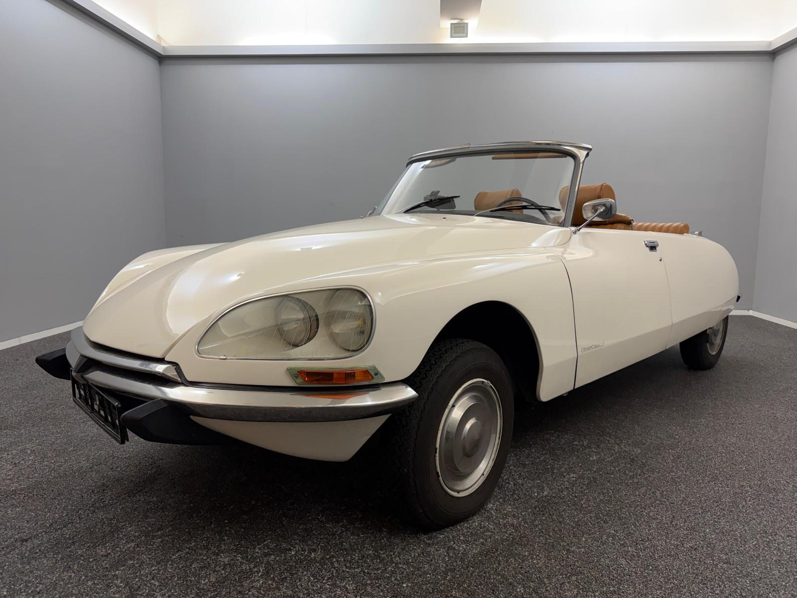 Citroën DS Cabrio*sehr schöner Nachbau aus Stahl*