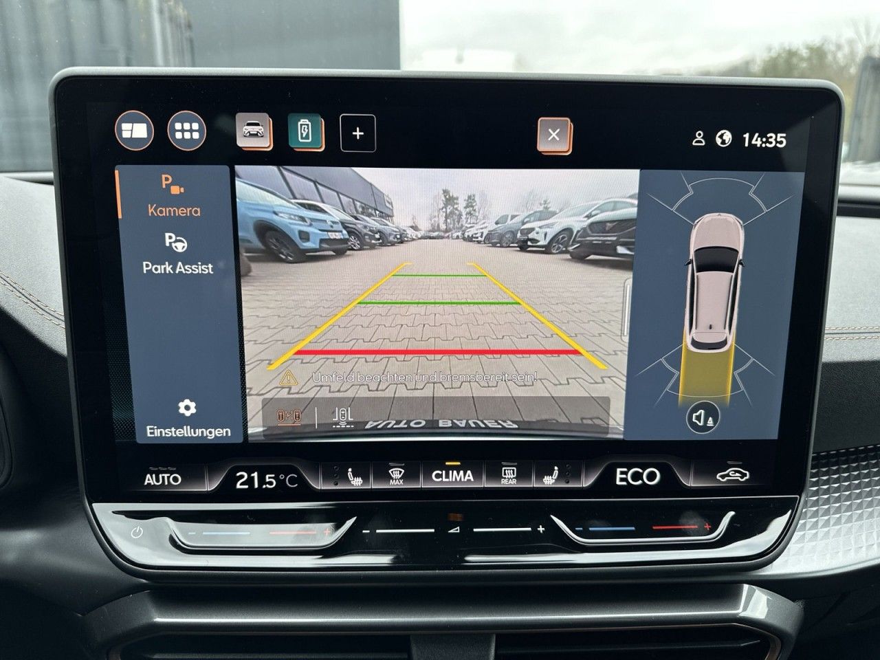 Fahrzeugabbildung CUPRA Leon ST VZ Black Edition 1.5 e-HYBRID 272 PS DSG - mit KI generiert/bearbeitet