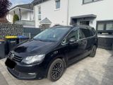 Volkswagen Sharan Comfortline BlueMotion Technology SCR - Volkswagen Sharan mit Diesel-Antrieb: Kleinbus, Bluemotion