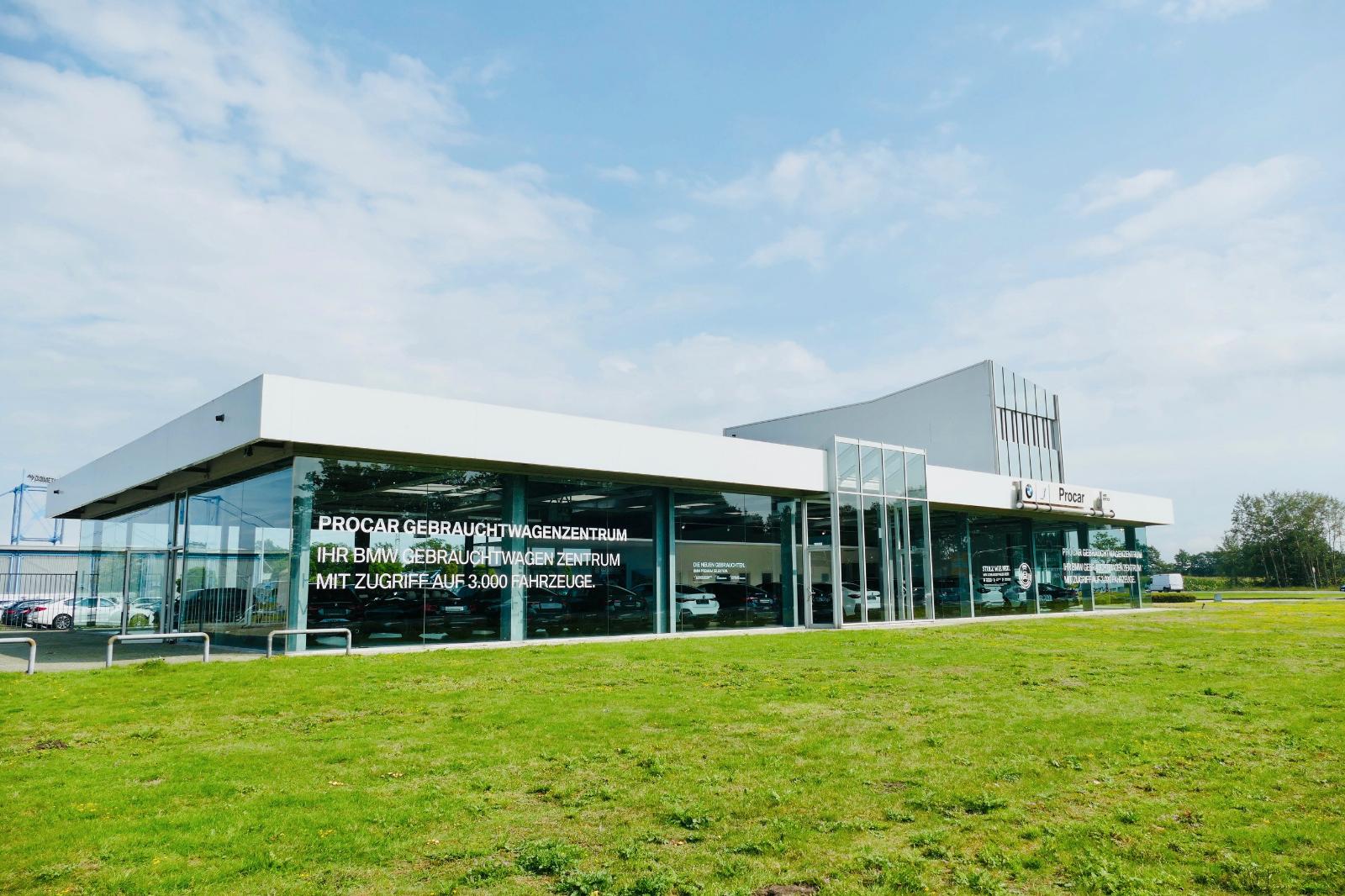showroom-image-main