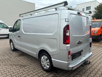 Opel Vivaro - 8