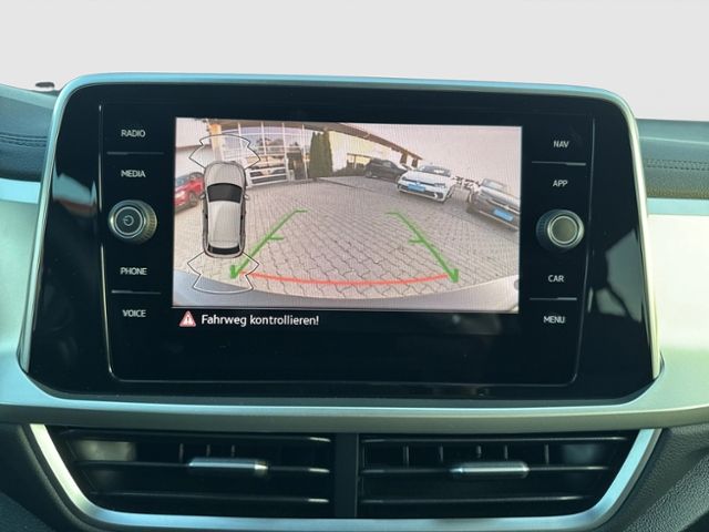 T-Roc MOVE 1.0 TSI NAVI MATRIX APP-CON REAR VIEW