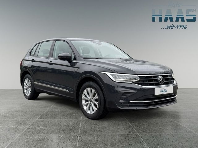 Volkswagen Tiguan ACC AHK schwenkbar Sitzheizung LED Navi