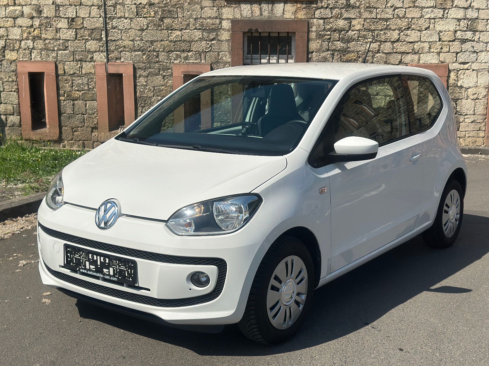 Fahrzeugabbildung Volkswagen up! MOVE*1.HAND+NAVI+SITZHEIZUNG*