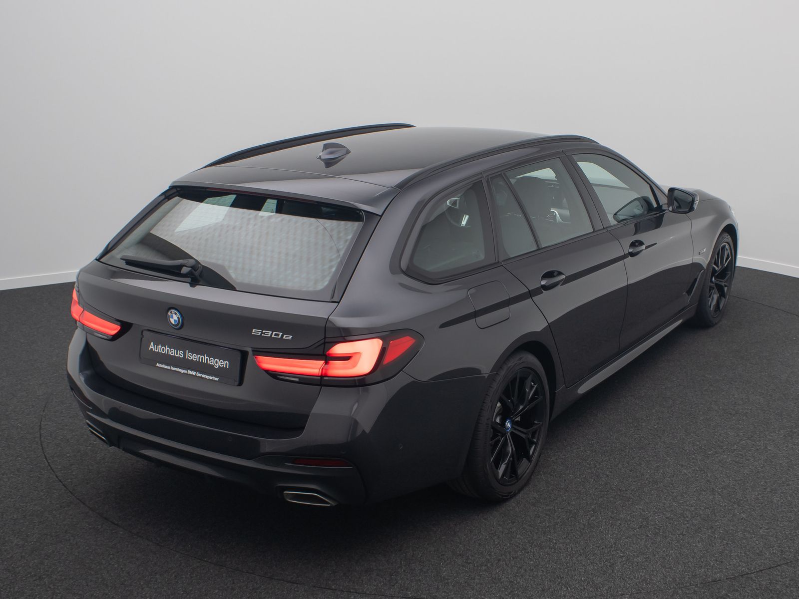 Fahrzeugabbildung BMW 530e M Sport Laser HUD DAB Komfort Alarm 19Zoll