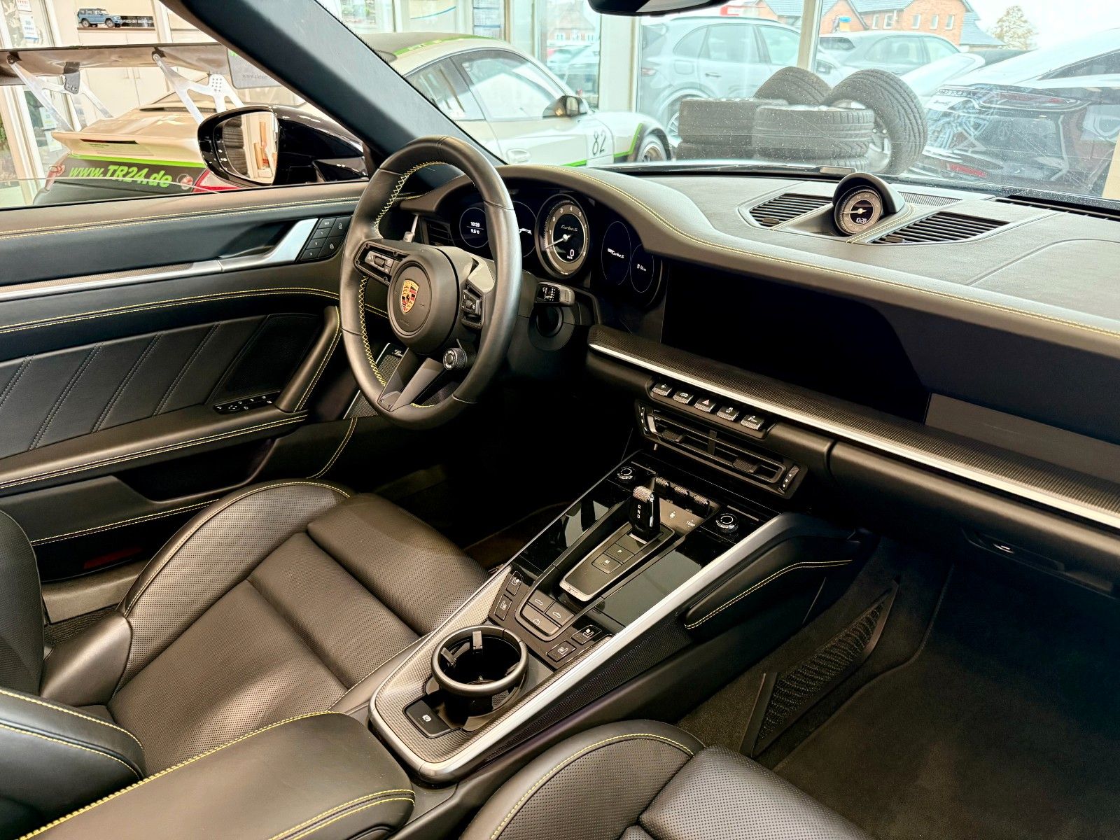 Fahrzeugabbildung Porsche 911 992 Turbo S Cabrio LIFT/Burmester/Keyless