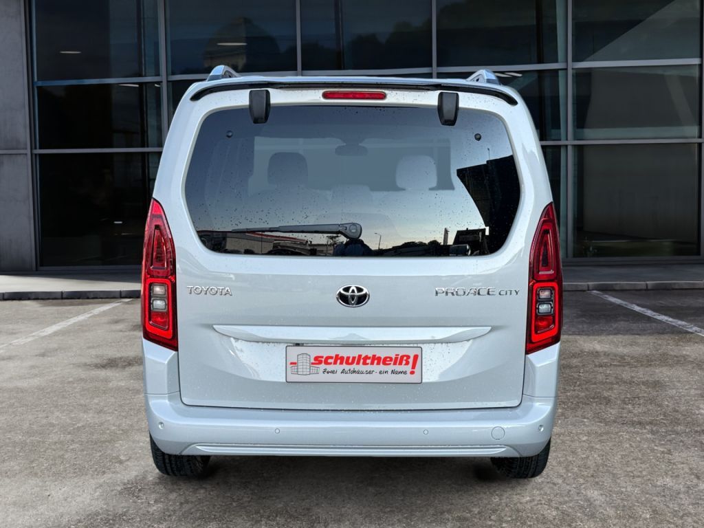 Fahrzeugabbildung Toyota Proace City Verso 1.2 Turbo L2 Aut Team Deutschl