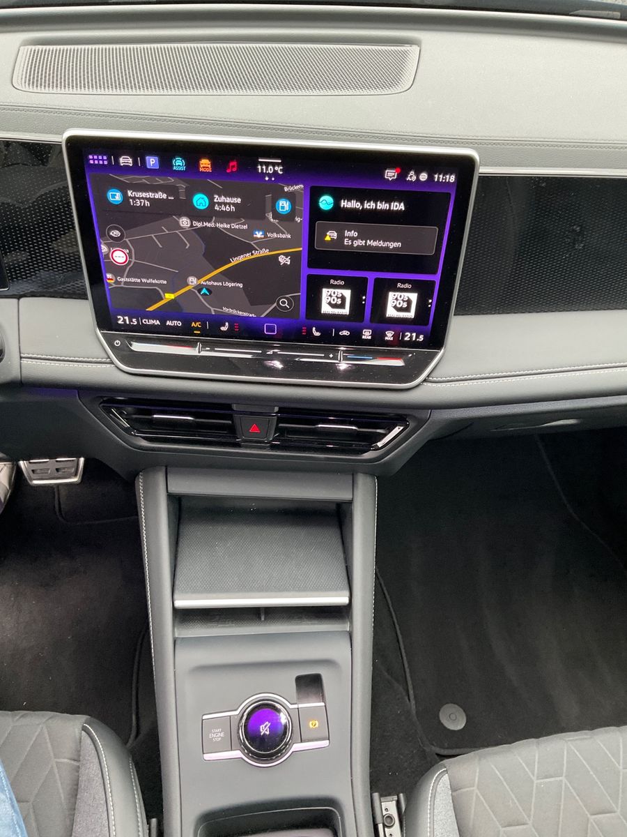 Fahrzeugabbildung Volkswagen Tiguan 2.0 TDI SCR DSG GOAL,AHK,IQLight,Navi,ACC