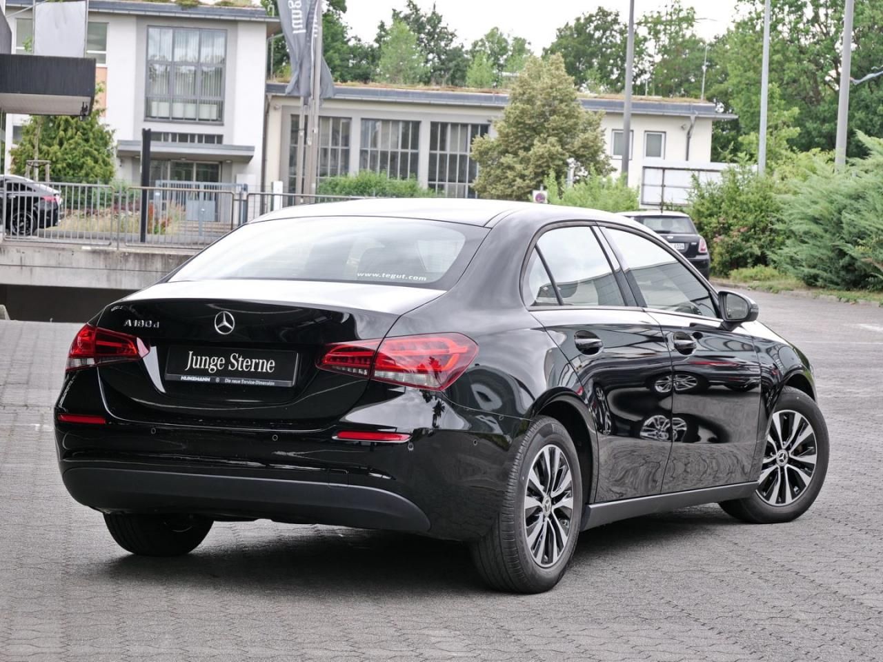 Mercedes-Benz A 180 d Limousine MBUXNavi Kamera Spurhalte foto 3