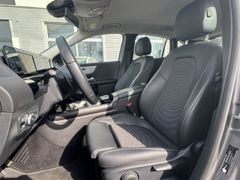Fahrzeugabbildung GLA 200 Style 4Matic