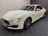 Maserati Ghibli 3.0 KeyGo-NAVIG.-19"-LEDER-TEMP-USB-PDC - gebrauchte Maserati Ghibli aus dem Jahr 2018