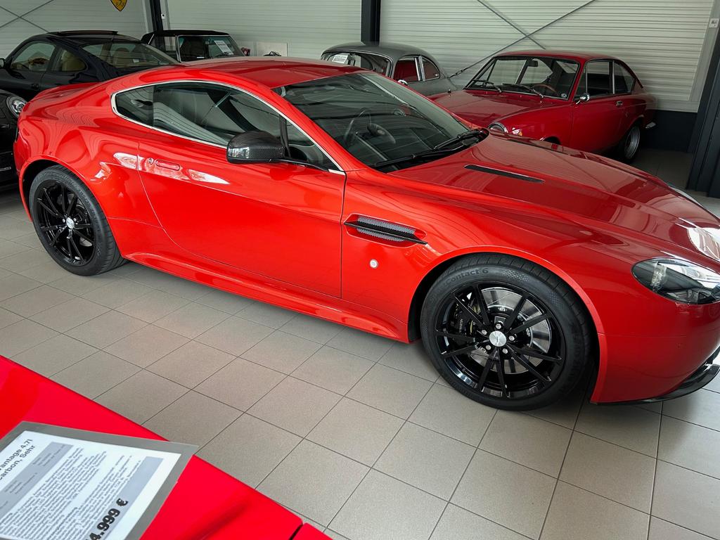 Aston Martin V8 Vantage