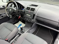 Fahrzeugabbildung Volkswagen Polo IV 1.2 Silver Edition / Klimaanlage