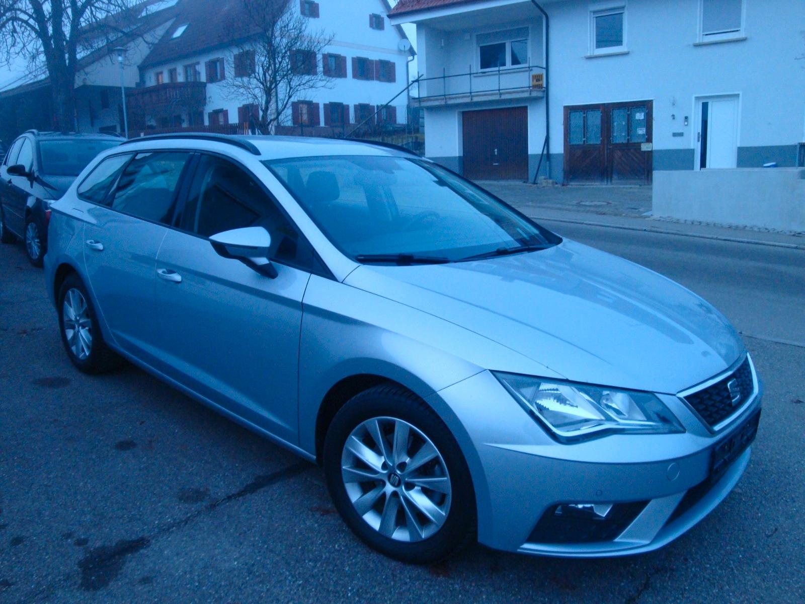 Seat Leon 1.6 TDI  Style ST/Navi+PDC+LM-F