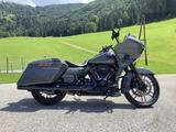 Harley-Davidson Road Glide CVO - HARLEY-DAVIDSON CVO ROAD GLIDE