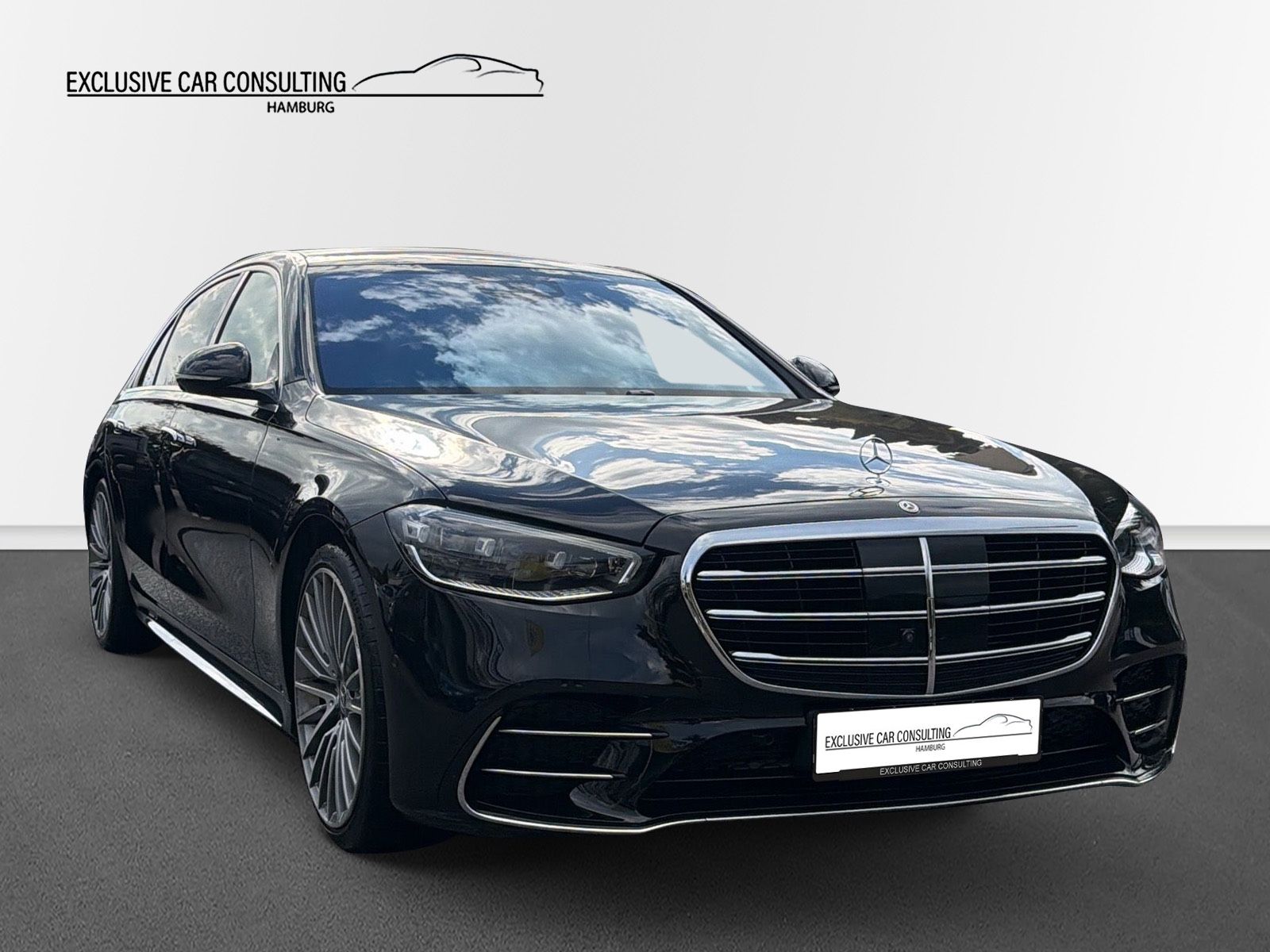 MERCEDES-BENZ S 500 4Matic L AMG Line*Pano *TV *Sitzbe