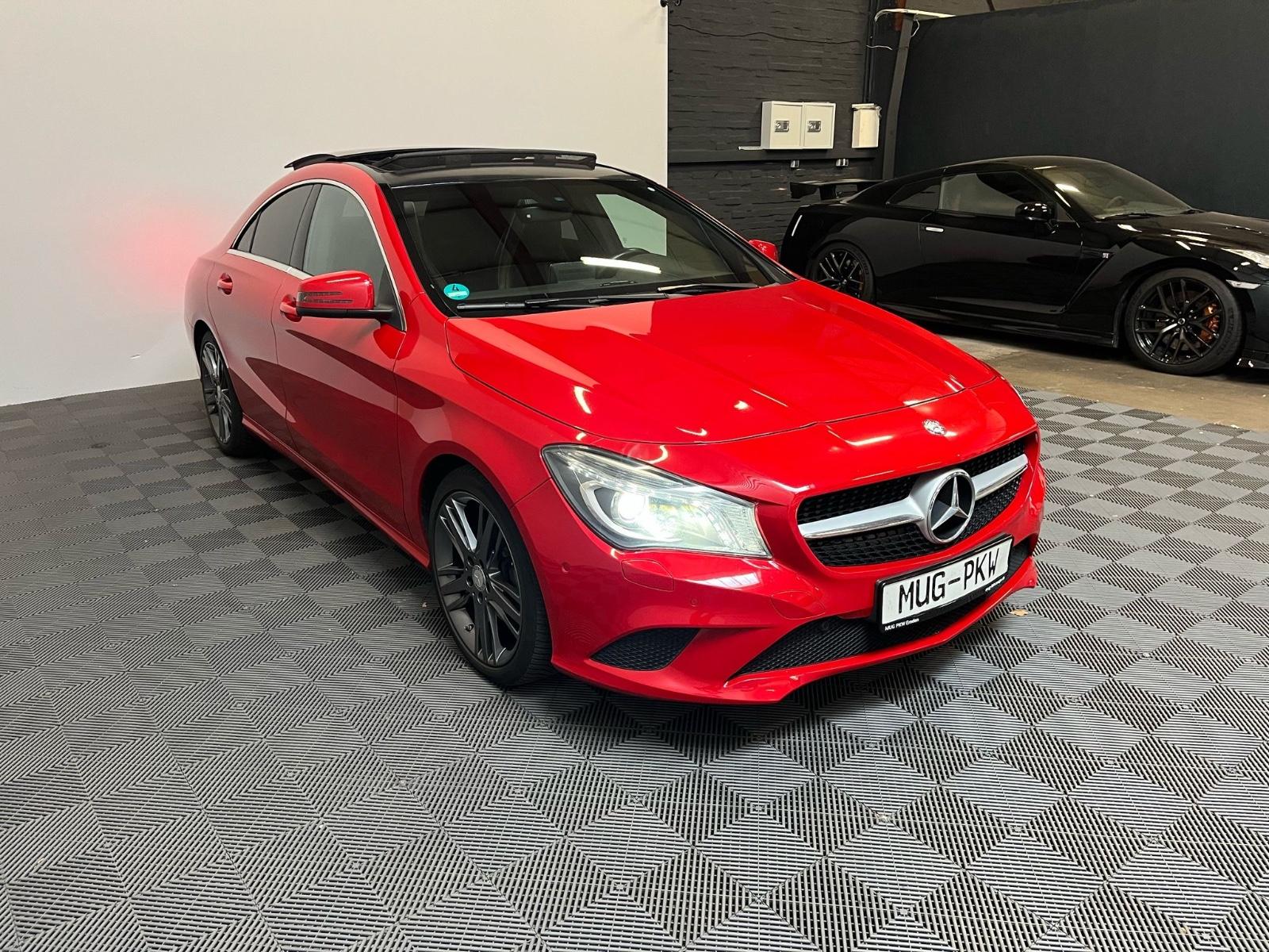 Mercedes-Benz CLA 200 Urban*Pano-AHK-Xenon- Navi-PDC*