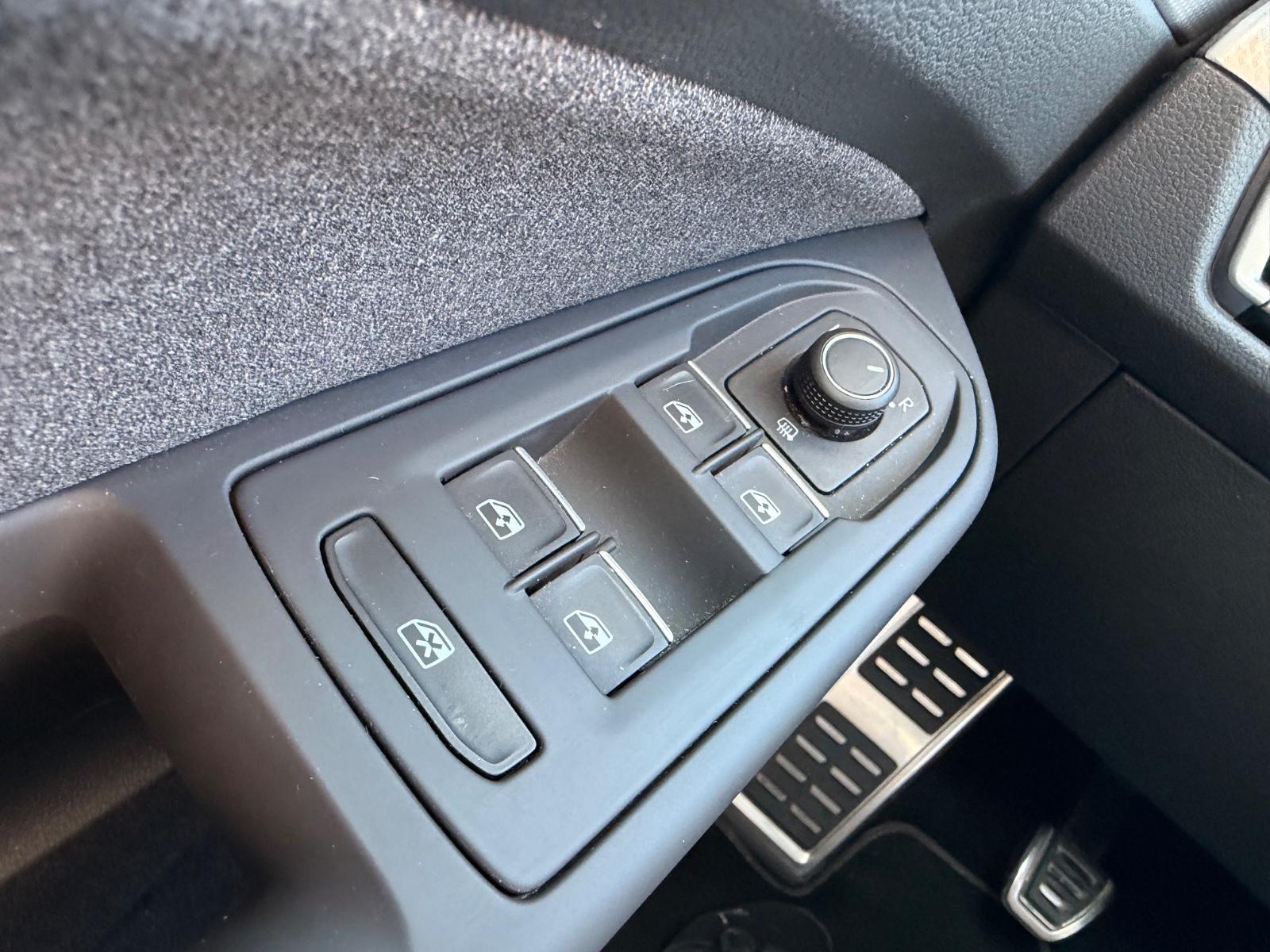 Volkswagen Golf VIII Variant Move AAC GZJR NAVI SHZ LED, миниатюра 7