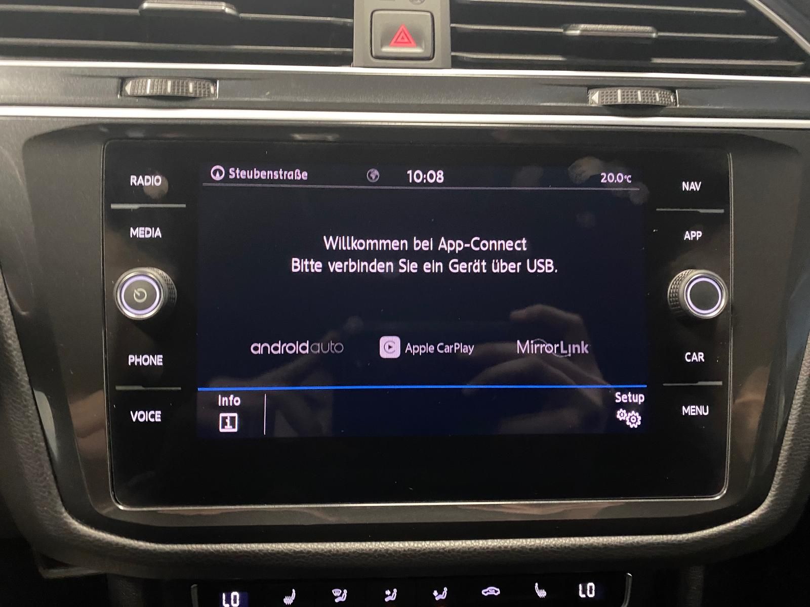 Fahrzeugabbildung Volkswagen Tiguan Comfortline Android Auto+APP+NAVI+ACC+PDC