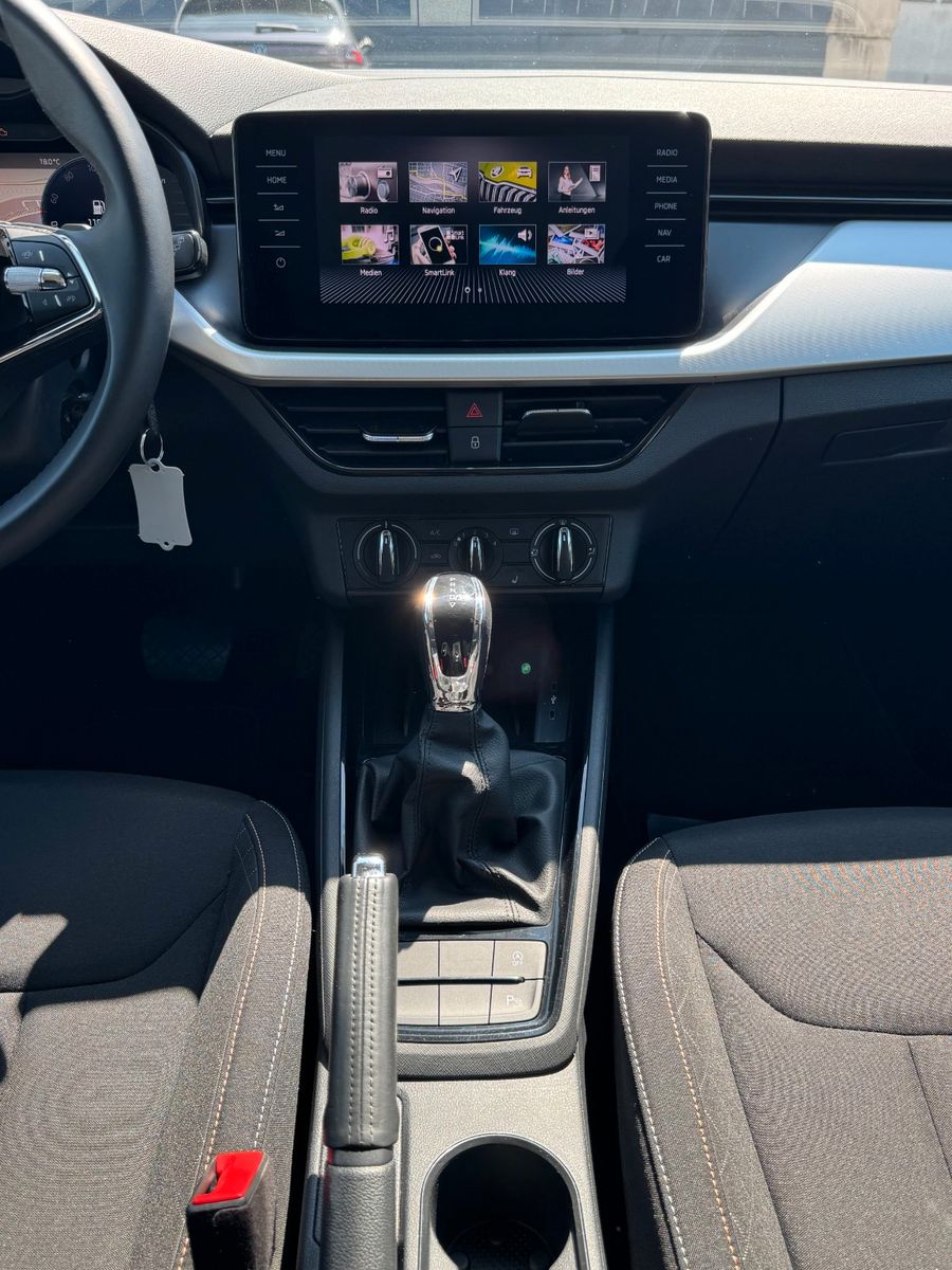 Fahrzeugabbildung SKODA Scala 1.0 TSI DSG Amb Navi SmartLink Virtual LED